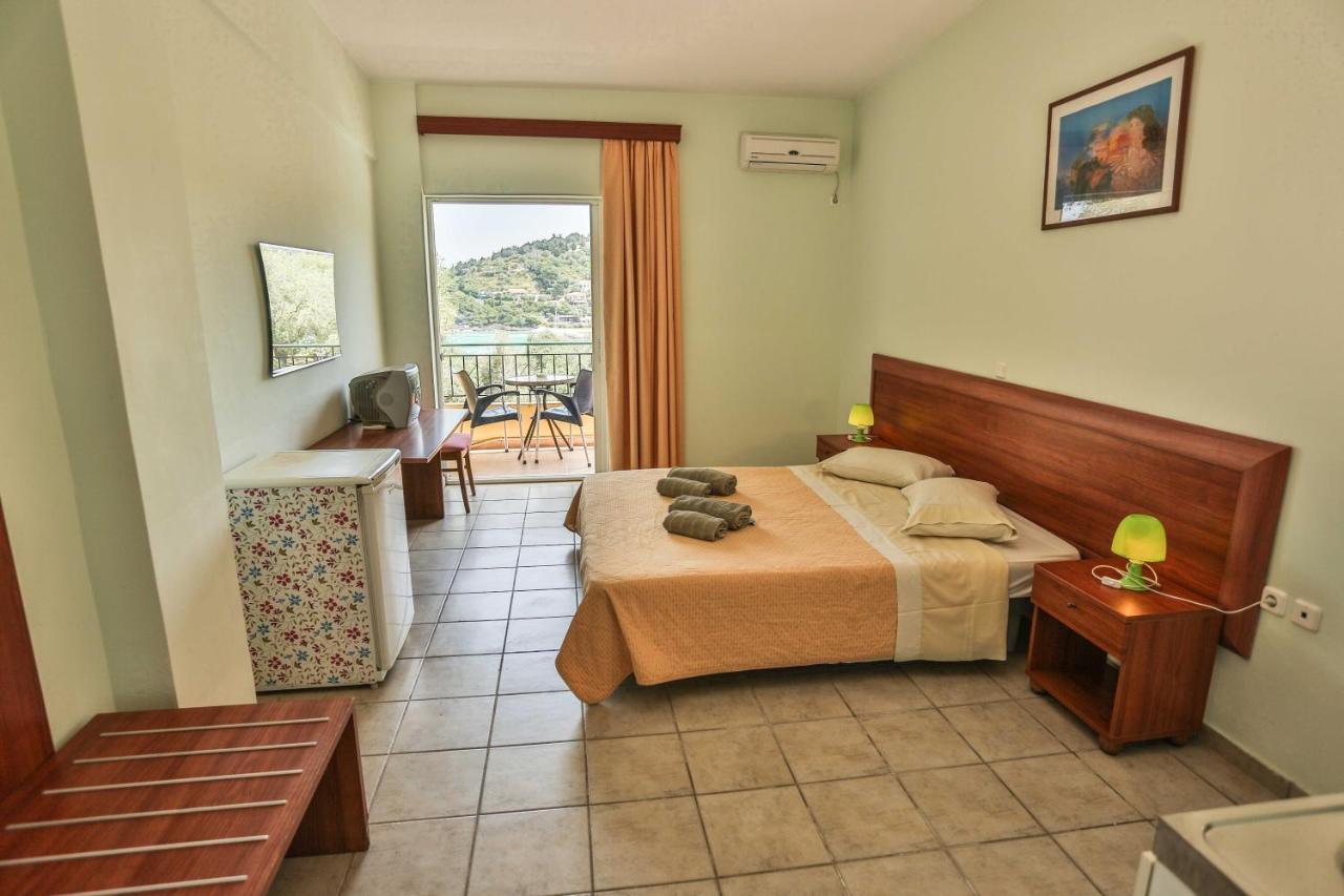Amfitriti Hotel & Studios Lákka Zewnętrze zdjęcie
