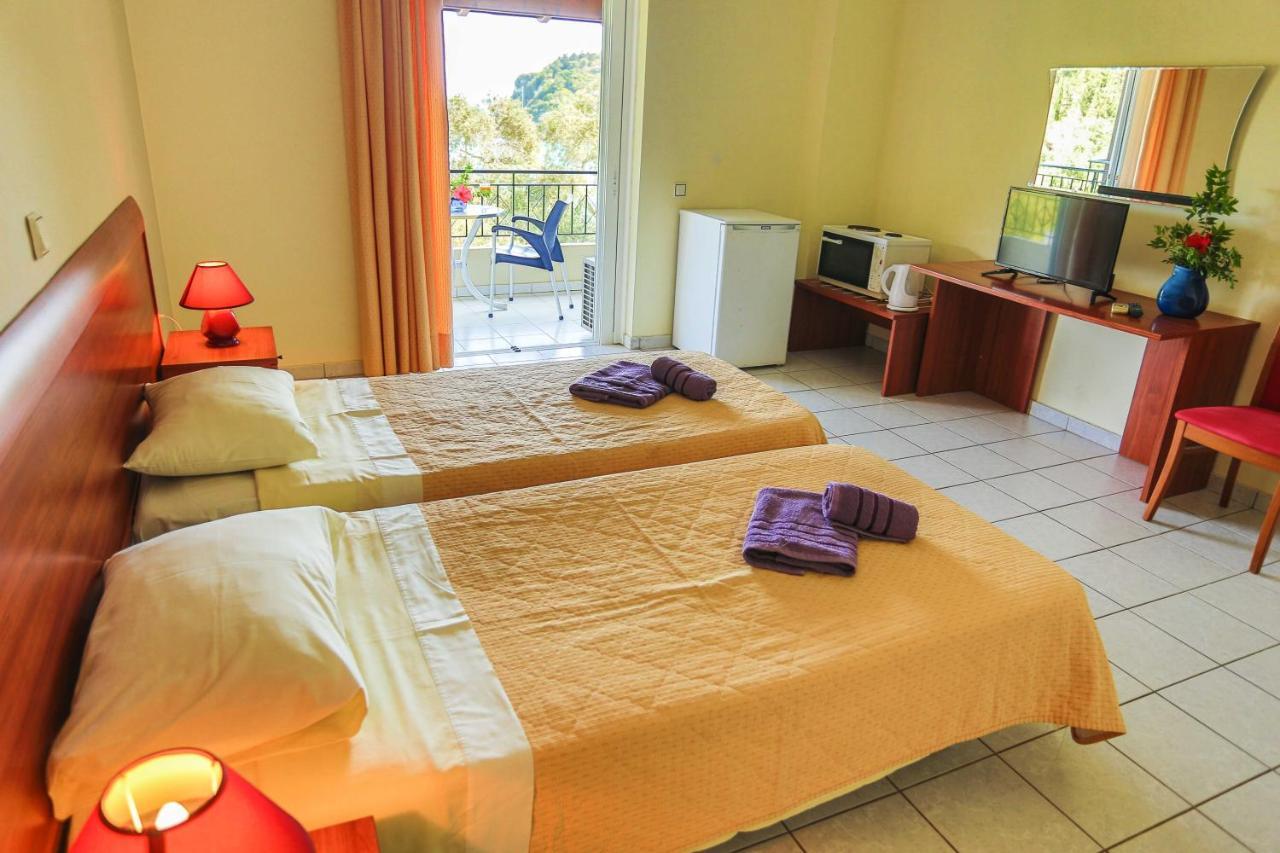 Amfitriti Hotel & Studios Lákka Zewnętrze zdjęcie
