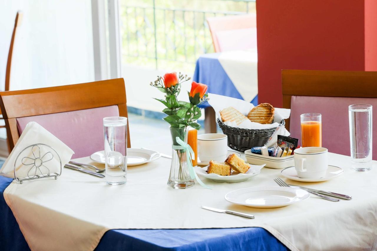 Amfitriti Hotel & Studios Lákka Zewnętrze zdjęcie